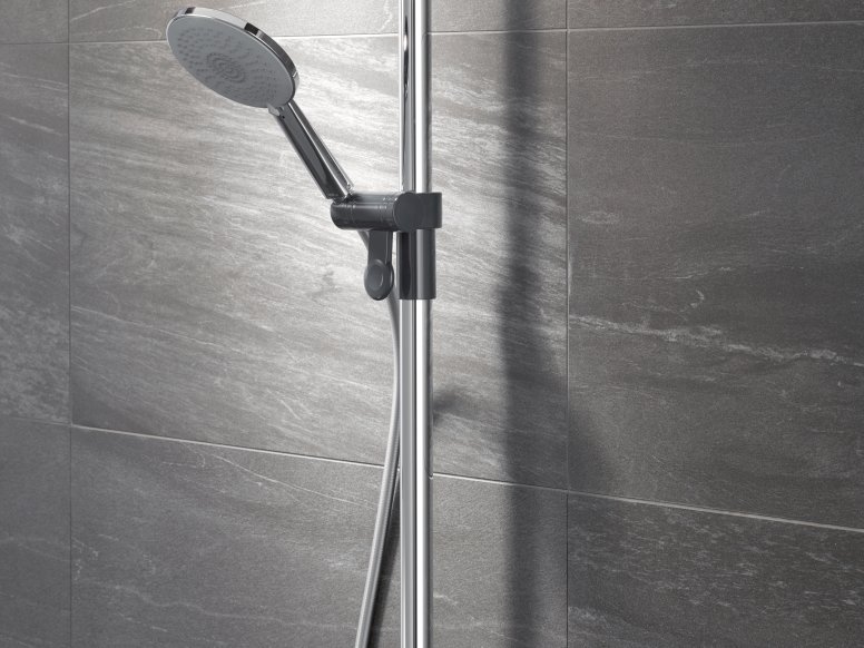 Shower rail with made of polyamide with chrome look